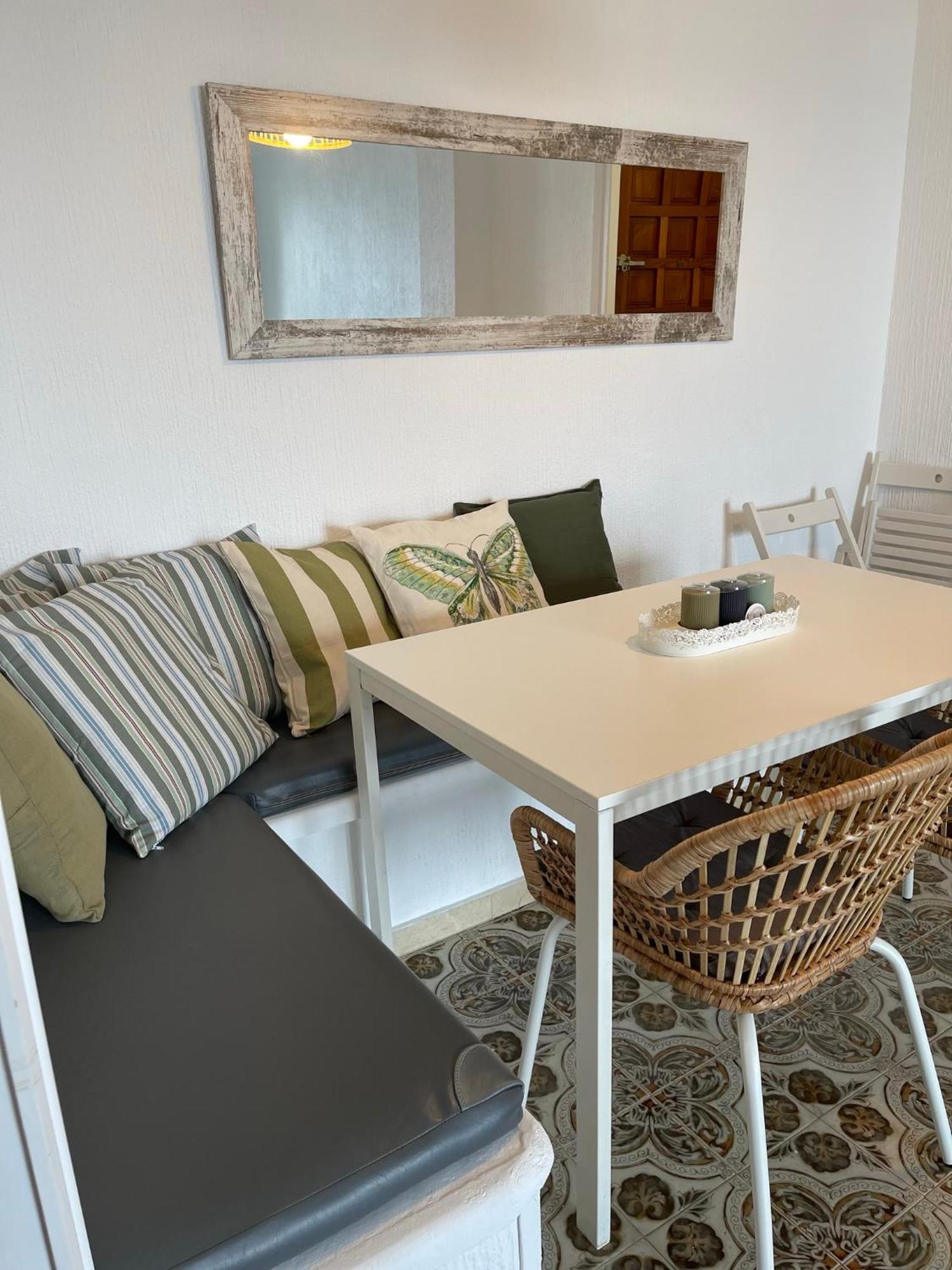 Charming Beachfront Apartment Murcia Dış mekan fotoğraf