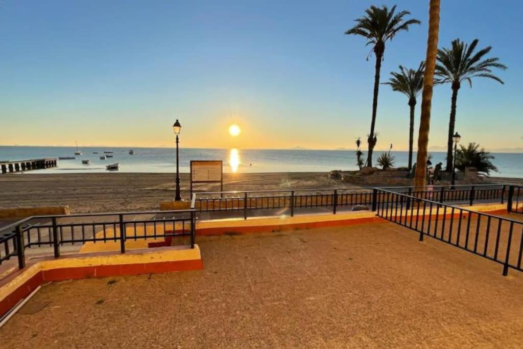 Charming Beachfront Apartment Murcia Dış mekan fotoğraf